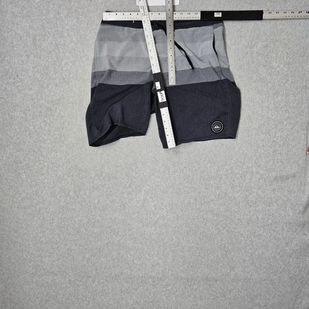 Quiksilver Men Swimwear  32‎ Gray Striped Beach Shorts Zipper 9